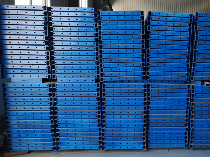 附着式升降脚手架